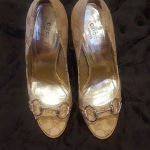 Gucci peep toe pumps